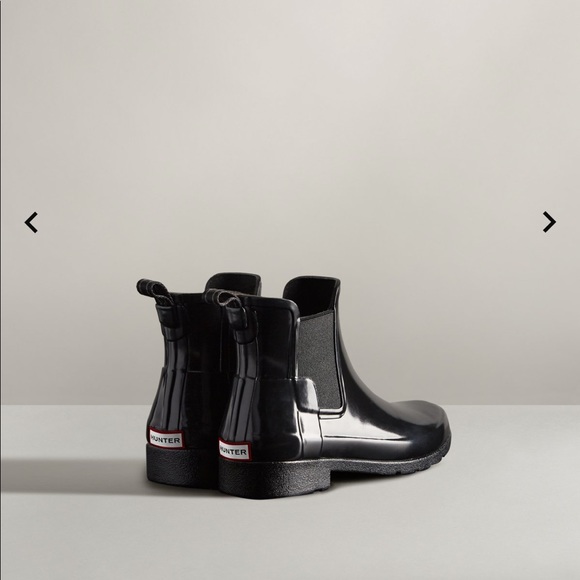 NWOT Hunter Chelsea Glossy Boots - Picture 3 of 11